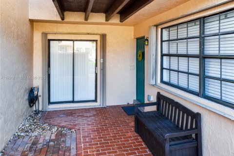 Купить таунхаус в Майами, Флорида 2 спальни, 116.5м2, № 1993048 - фото 5