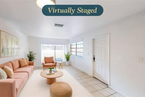 Купить таунхаус в Майами, Флорида 2 спальни, 116.5м2, № 1993048 - фото 9