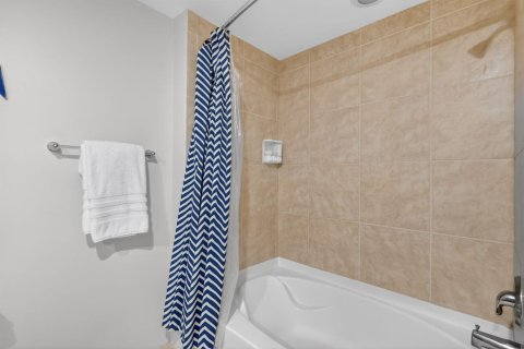 Copropriété à louer à Stuart, Floride: 2 chambres, 100.52 m2 № 2146725 - photo 24