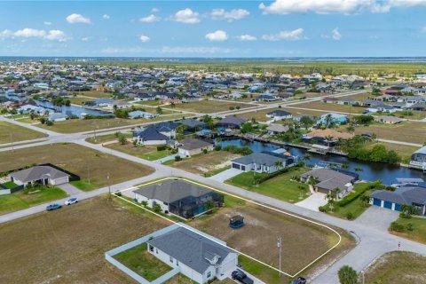Купить виллу или дом в Кейп-Корал, Флорида 12 комнат, 229.1м2, № 1687012 - фото 2