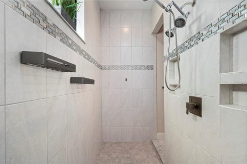 Купить виллу или дом в Кейп-Корал, Флорида 12 комнат, 229.1м2, № 1687012 - фото 27