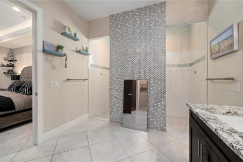 Купить виллу или дом в Кейп-Корал, Флорида 12 комнат, 229.1м2, № 1687012 - фото 24