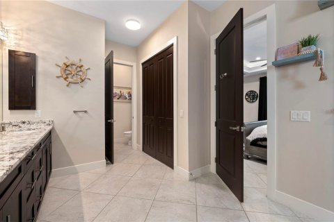 Купить виллу или дом в Кейп-Корал, Флорида 12 комнат, 229.1м2, № 1687012 - фото 25