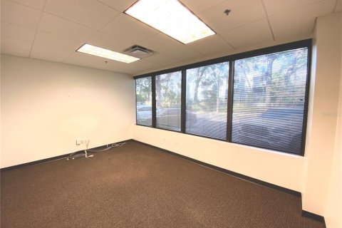 Immobilier commercial à louer à Altamonte Springs, Floride: 1441.84 m2 № 2408110 - photo 8