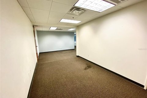 Immobilier commercial à louer à Altamonte Springs, Floride: 1441.84 m2 № 2408110 - photo 7