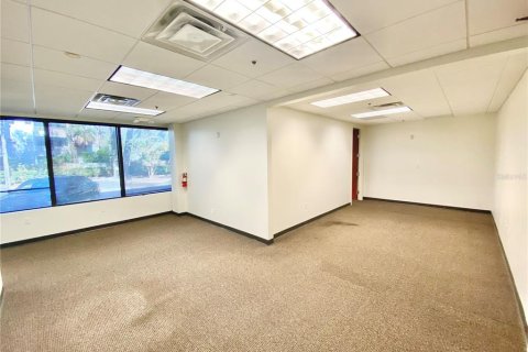 Immobilier commercial à louer à Altamonte Springs, Floride: 1441.84 m2 № 2408110 - photo 2