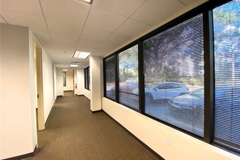Immobilier commercial à louer à Altamonte Springs, Floride: 1441.84 m2 № 2408110 - photo 3