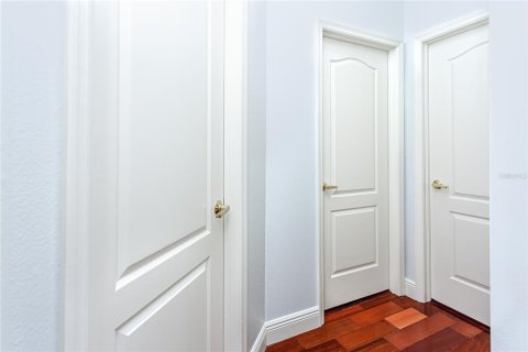 Casa en venta en Tampa, Florida, 4 dormitorios, 206.15 m2 № 1858361 - foto 30