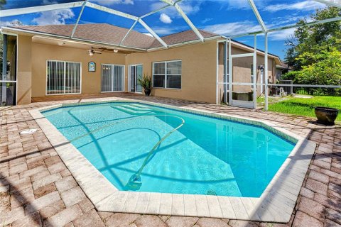 Casa en venta en Tampa, Florida, 4 dormitorios, 206.15 m2 № 1858361 - foto 19