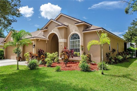 Casa en venta en Tampa, Florida, 4 dormitorios, 206.15 m2 № 1858361 - foto 2