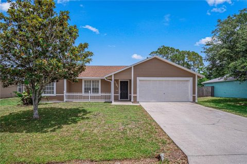 Villa ou maison à Palm Bay, Floride 3 chambres, 112.32 m2 № 2091785