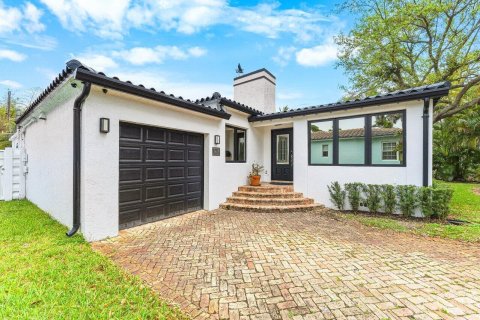 Villa ou maison à Hollywood, Floride 2 chambres, 134.15 m2 № 2272667