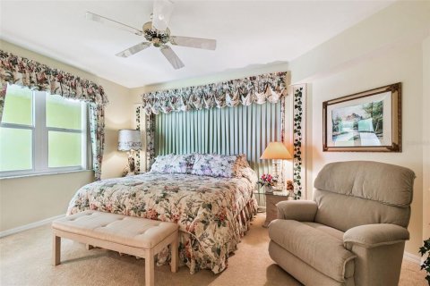 Condo in North Redington Beach, Florida, 3 bedrooms  № 1854710 - photo 20