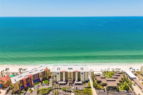 Condo in North Redington Beach, Florida, 3 bedrooms  № 1854710 - photo 3