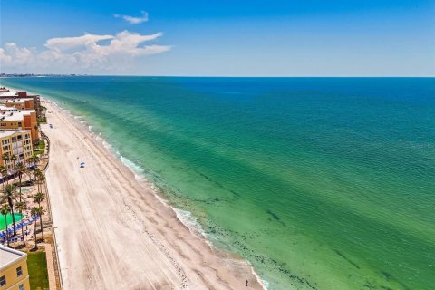 Condo in North Redington Beach, Florida, 3 bedrooms  № 1854710 - photo 5