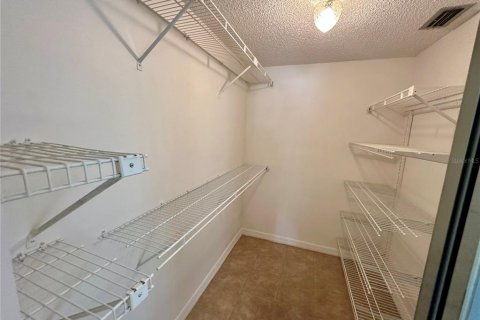 Condominio en alquiler en Saint Petersburg, Florida, 3 dormitorios, 134.24 m2 № 1856260 - foto 29