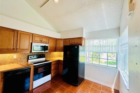 Condominio en alquiler en Saint Petersburg, Florida, 3 dormitorios, 134.24 m2 № 1856260 - foto 17