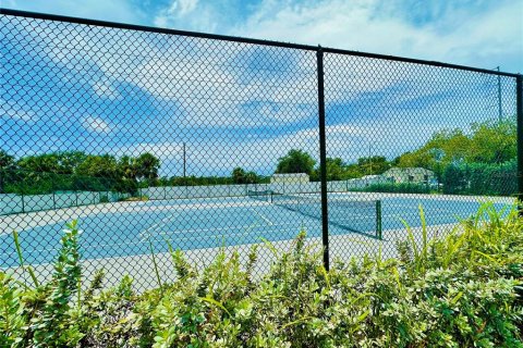 Condominio en alquiler en Saint Petersburg, Florida, 3 dormitorios, 134.24 m2 № 1856260 - foto 11