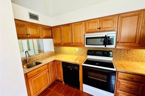 Condominio en alquiler en Saint Petersburg, Florida, 3 dormitorios, 134.24 m2 № 1856260 - foto 4