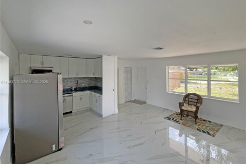 Villa ou maison à vendre à Fort Lauderdale, Floride: 3 chambres, 116.31 m2 № 2286057 - photo 16