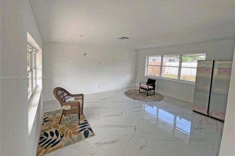 Villa ou maison à vendre à Fort Lauderdale, Floride: 3 chambres, 116.31 m2 № 2286057 - photo 21