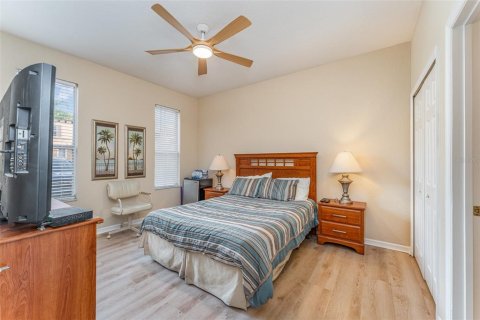 Townhouse in Davenport, Florida 4 bedrooms, 172.43 sq.m. № 1509703 - photo 20