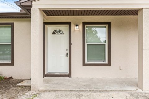 House in Tampa, Florida 3 bedrooms, 140.65 sq.m. № 1900016 - photo 7