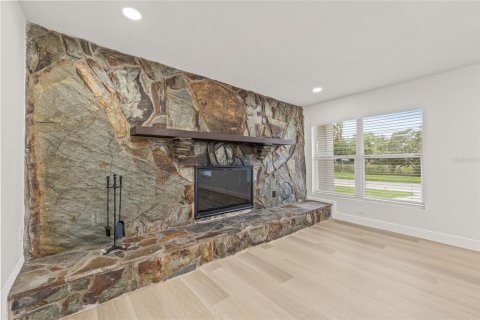 House in Tampa, Florida 3 bedrooms, 140.65 sq.m. № 1900016 - photo 10