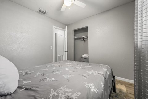 House in Altamonte Springs, Florida 4 bedrooms, 123.93 sq.m. № 1791965 - photo 21
