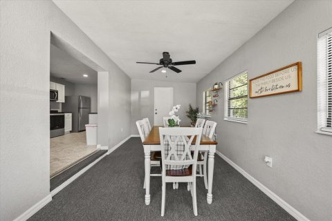 House in Altamonte Springs, Florida 4 bedrooms, 123.93 sq.m. № 1791965 - photo 11