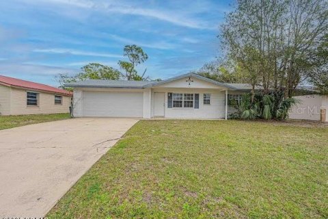 House in Port Orange, Florida 2 bedrooms, 94.57 sq.m. № 1844246 - photo 20