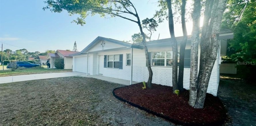 House in Port Orange, Florida 2 bedrooms, 94.57 sq.m. № 1844246