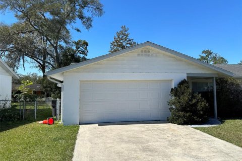 Casa en alquiler en Ocala, Florida, 3 dormitorios, 124.77 m2 № 1908263 - foto 1