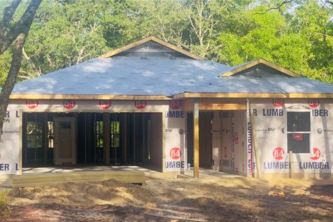House in Bronson, Florida 3 bedrooms, 130.25 sq.m. № 2361011