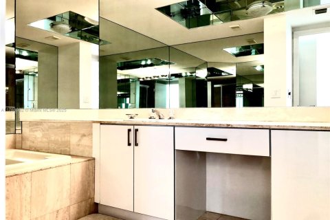 Copropriété à vendre à Aventura, Floride: 2 chambres, 125.42 m2 № 1963498 - photo 15