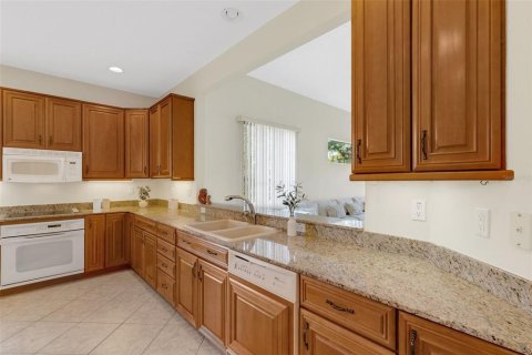 Copropriété à vendre à Palm Harbor, Floride: 2 chambres, 213.21 m2 № 1562722 - photo 8