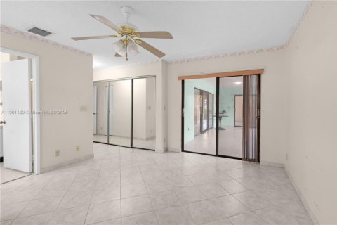 Casa en venta en Sunrise, Florida, 3 dormitorios, 136.19 m2 № 1957292 - foto 27