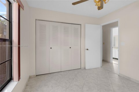 Casa en venta en Sunrise, Florida, 3 dormitorios, 136.19 m2 № 1957292 - foto 17