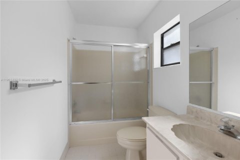 Casa en venta en Sunrise, Florida, 3 dormitorios, 136.19 m2 № 1957292 - foto 19