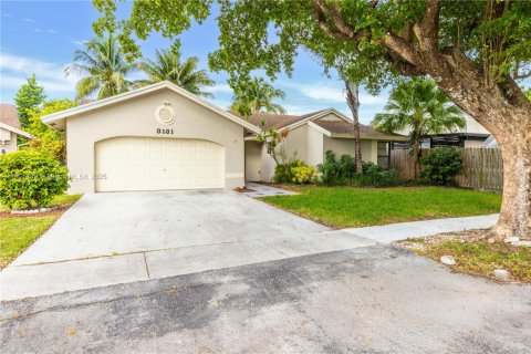 Casa en venta en Sunrise, Florida, 3 dormitorios, 136.19 m2 № 1957292 - foto 3