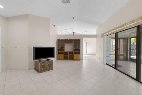 Casa en venta en Sunrise, Florida, 3 dormitorios, 136.19 m2 № 1957292 - foto 9