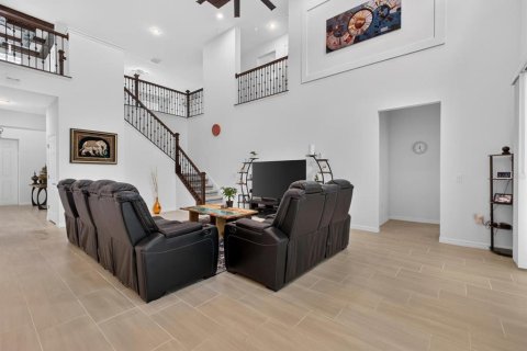 Купить виллу или дом в Киссимми, Флорида 10 комнат, 353.21м2, № 2322293 - фото 13