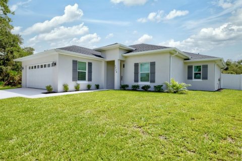 House in Sebring, Florida 3 bedrooms, 135.64 sq.m. № 1829502 - photo 4