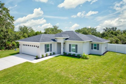 House in Sebring, Florida 3 bedrooms, 135.64 sq.m. № 1829502 - photo 1