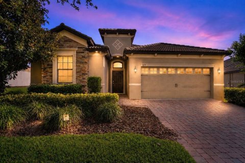 House in Davenport, Florida 3 bedrooms, 187.11 sq.m. № 2096262