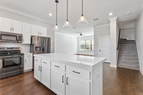 Touwnhouse à vendre à Tampa, Floride: 4 chambres, 205.31 m2 № 1919914 - photo 12