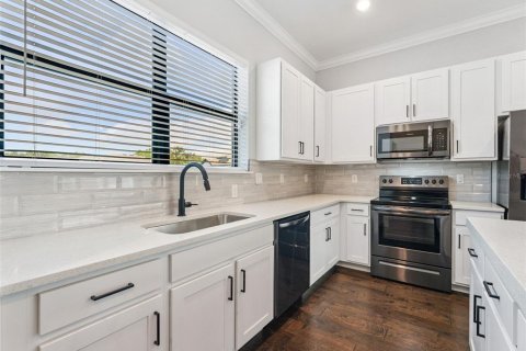 Touwnhouse à vendre à Tampa, Floride: 4 chambres, 205.31 m2 № 1919914 - photo 13