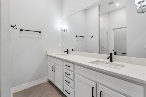 Touwnhouse à vendre à Tampa, Floride: 4 chambres, 205.31 m2 № 1919914 - photo 16