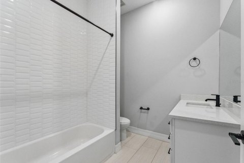 Touwnhouse à vendre à Tampa, Floride: 4 chambres, 205.31 m2 № 1919914 - photo 26
