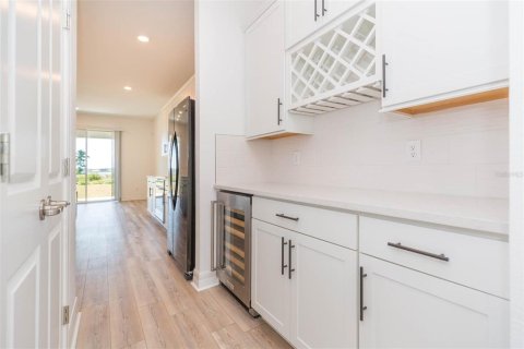 House in Wesley Chapel, Florida 4 bedrooms, 299.33 sq.m. № 2215726 - photo 6